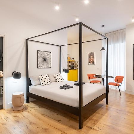 The Idyll Boutique Apartment - Suite In Napoli'S Spanish Quarters Exteriör bild